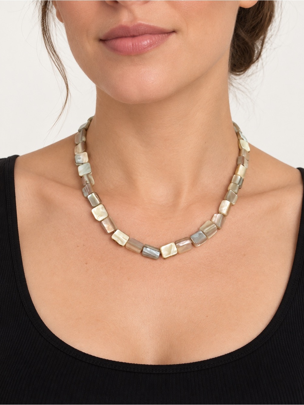 Vintage Premier Designs Mother of Pearl Shell Bead Necklace Adjustable 20”
